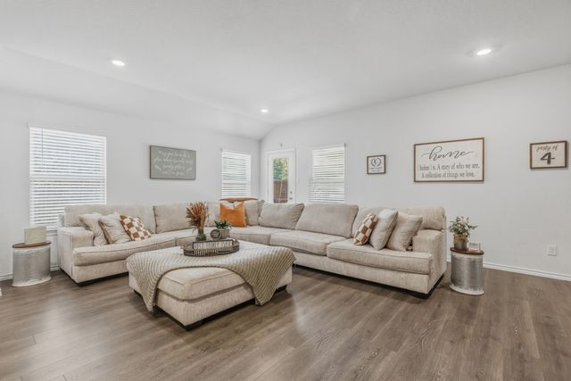 113 Stovall Lane, Caddo Mills, TX 75135