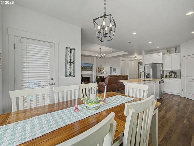 245 Ne HILL Way, Estacada, OR 97023