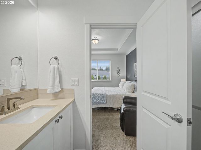 245 Ne HILL Way, Estacada, OR 97023