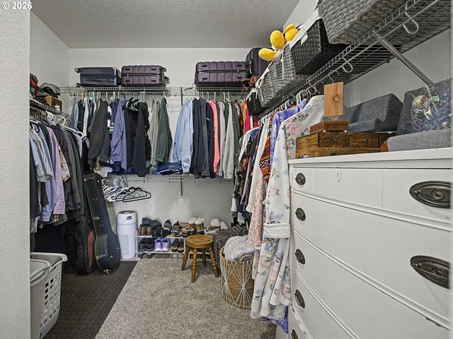 245 Ne HILL Way, Estacada, OR 97023