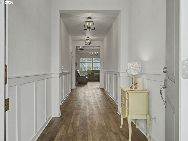 245 Ne HILL Way, Estacada, OR 97023