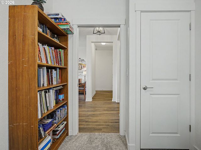 245 Ne HILL Way, Estacada, OR 97023