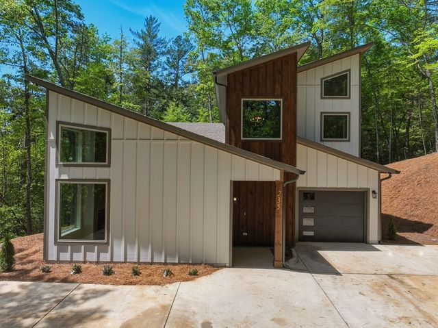 235 Fern Drive, Ellijay, GA 30540
