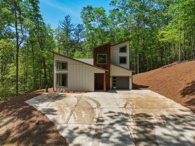 235 Fern Drive, Ellijay, GA 30540