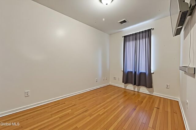 52 Park Avenue, Albany, NY 12202