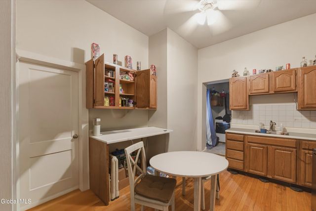 52 Park Avenue, Albany, NY 12202