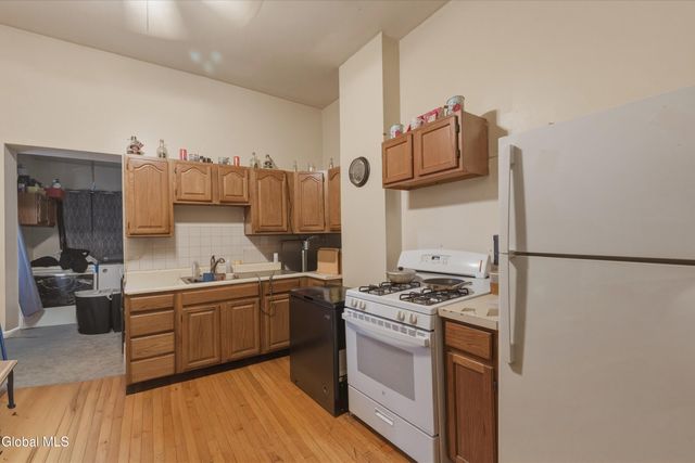 52 Park Avenue, Albany, NY 12202