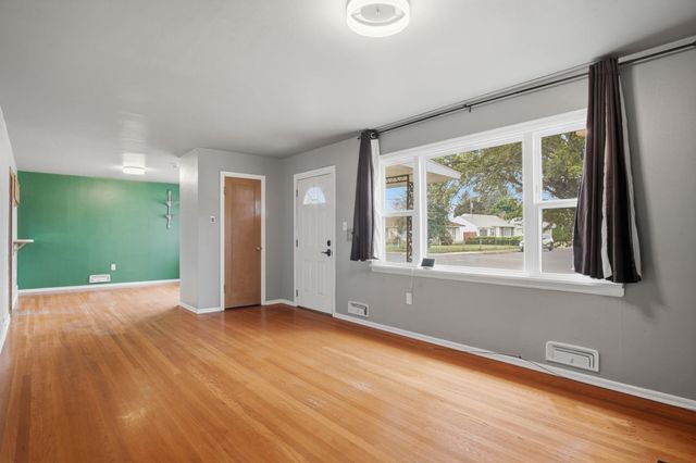 5728 N Atlantic St, Spokane, WA 99205