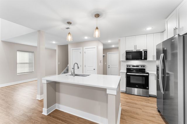 2755 Amelia Lane, Salina, KS 67401