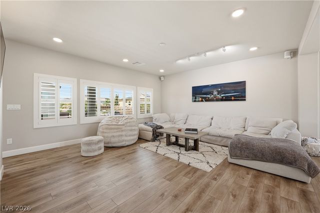 8609 Calla Lily Court, Las Vegas, NV 89139
