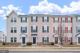 211 LAKE SEYMOUR DR, Middletown, DE 19709