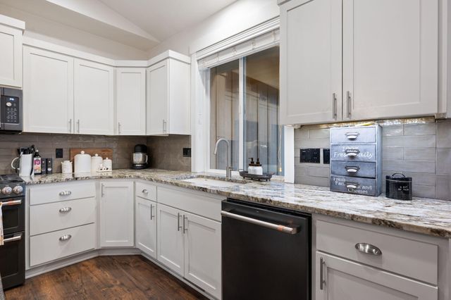 56253 Marsh Hawk Road, Bend, OR 97707