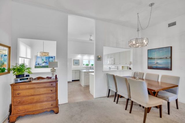 5020 Harmony Circle 201, Vero Beach, FL 32967