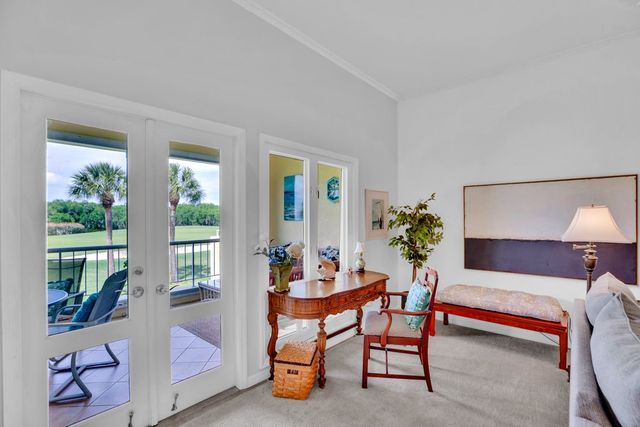 5020 Harmony Circle 201, Vero Beach, FL 32967