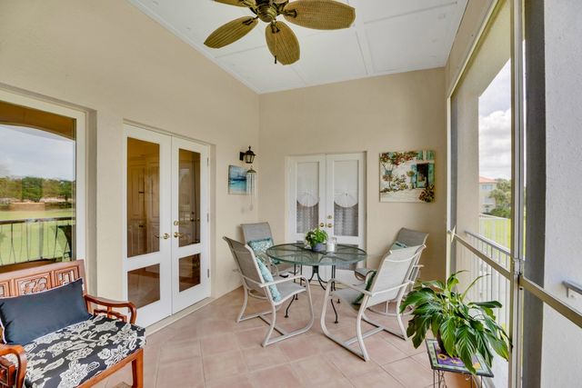 5020 Harmony Circle 201, Vero Beach, FL 32967