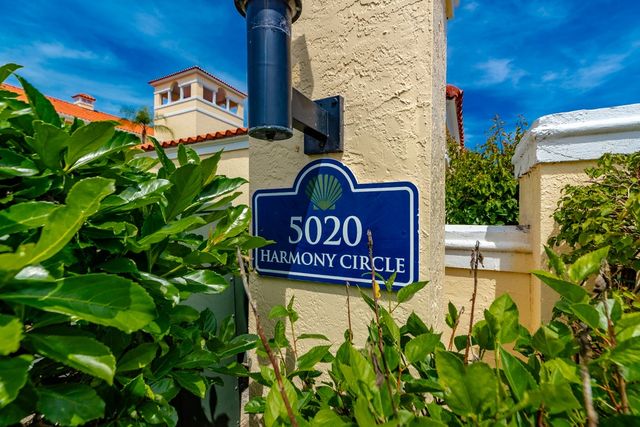 5020 Harmony Circle 201, Vero Beach, FL 32967