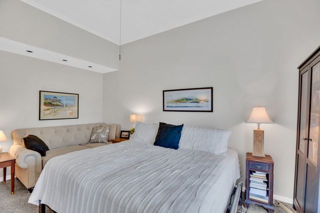 5020 Harmony Circle 201, Vero Beach, FL 32967