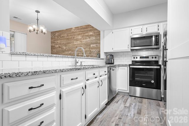 19843 Henderson Road K, Cornelius, NC 28031
