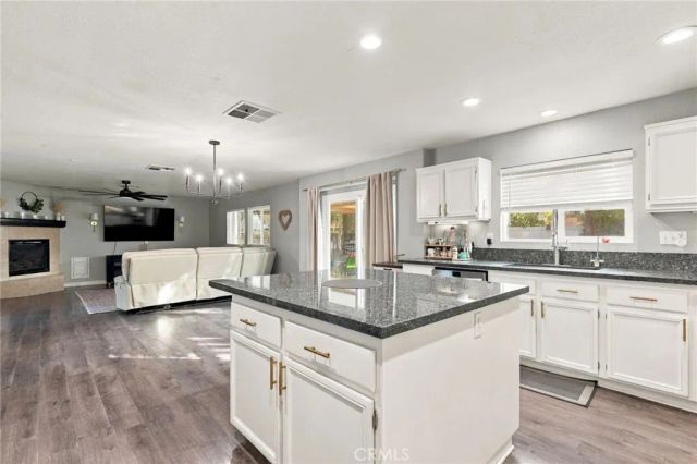 29074 Goldenstar Way, Murrieta, CA 92563