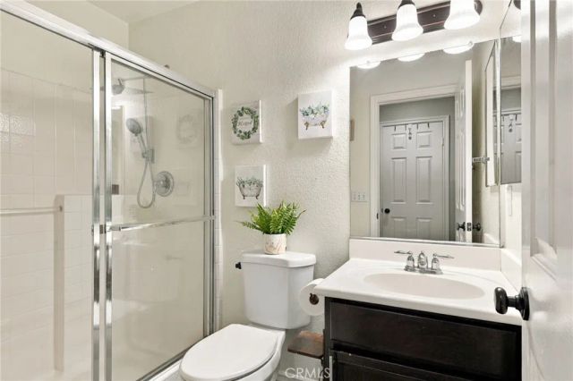 29074 Goldenstar Way, Murrieta, CA 92563