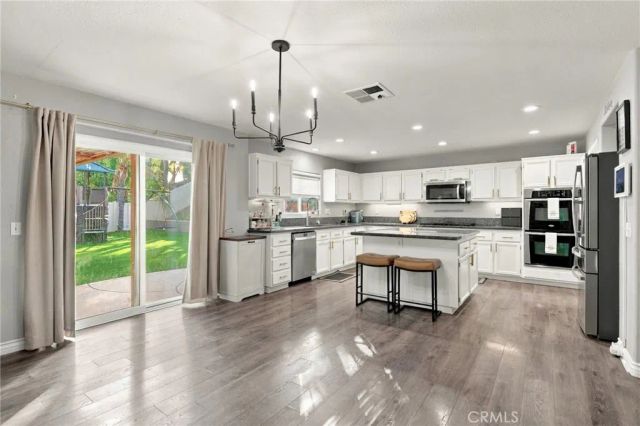 29074 Goldenstar Way, Murrieta, CA 92563