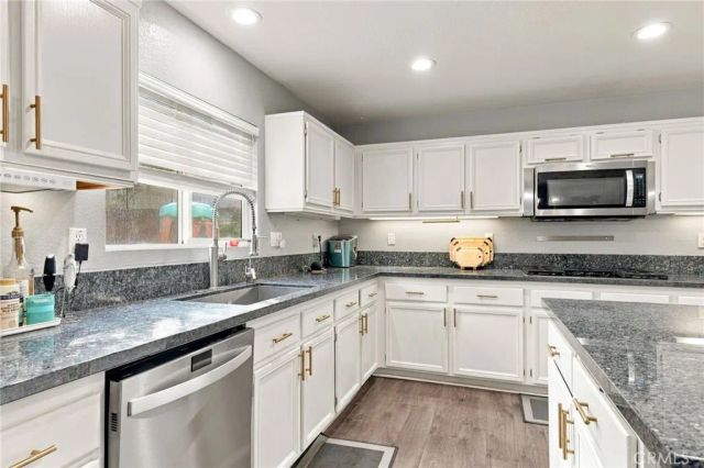 29074 Goldenstar Way, Murrieta, CA 92563