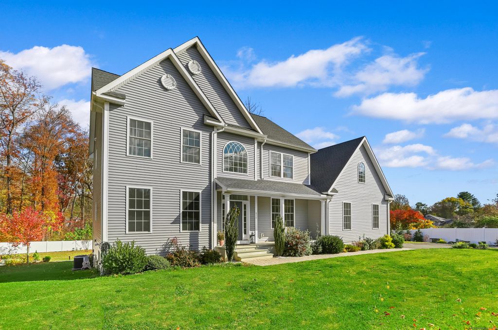 450 James Farm Road, Stratford, CT 06614