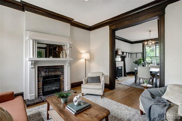 6170 McPherson Avenue, St Louis, MO 63112