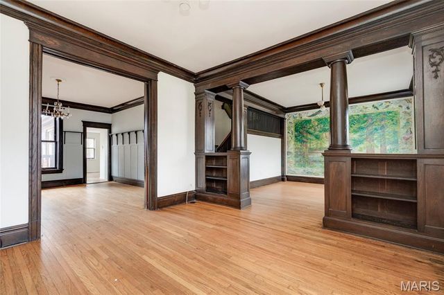 6170 McPherson Avenue, St Louis, MO 63112