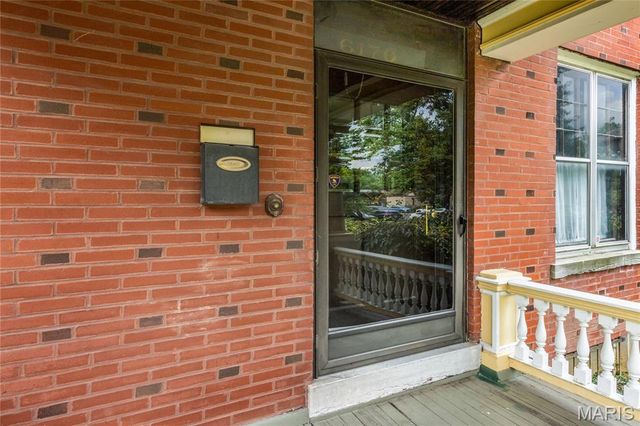 6170 McPherson Avenue, St Louis, MO 63112