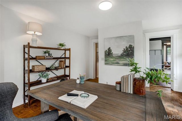 6170 McPherson Avenue, St Louis, MO 63112