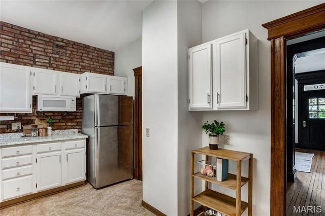 6170 McPherson Avenue, St Louis, MO 63112