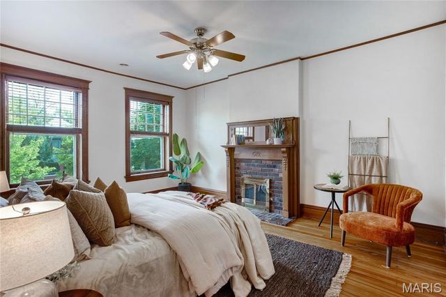 6170 McPherson Avenue, St Louis, MO 63112