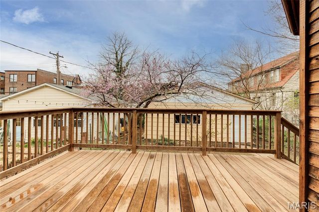 6170 McPherson Avenue, St Louis, MO 63112