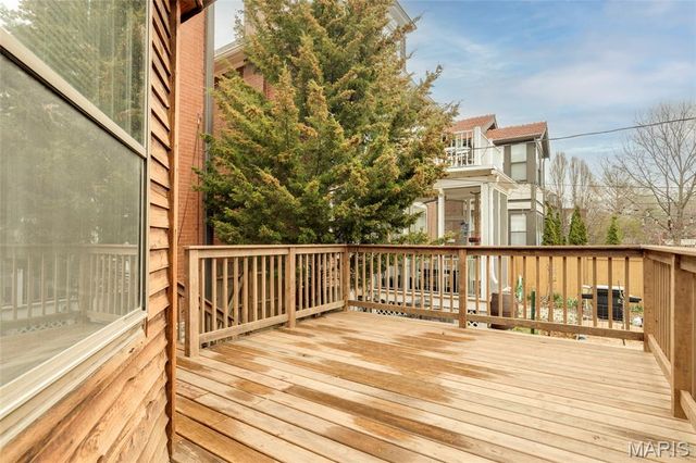 6170 McPherson Avenue, St Louis, MO 63112