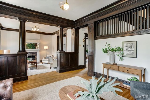 6170 McPherson Avenue, St Louis, MO 63112