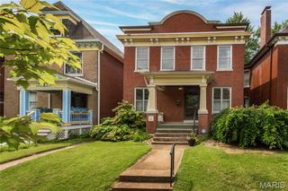 6170 McPherson Avenue, St Louis, MO 63112
