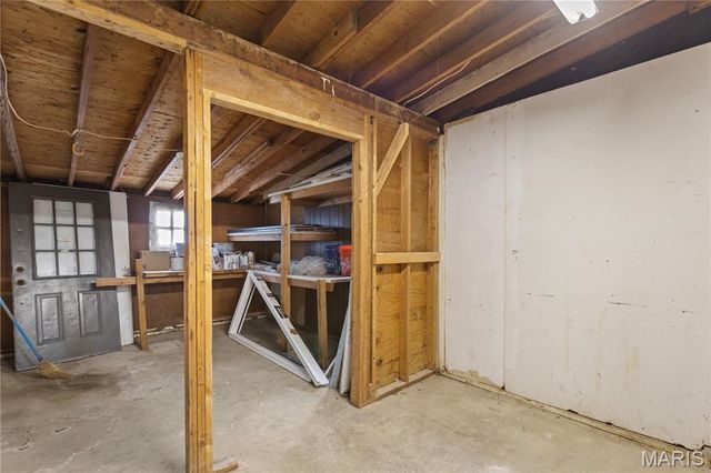 10 Belmont Drive, St Peters, MO 63376