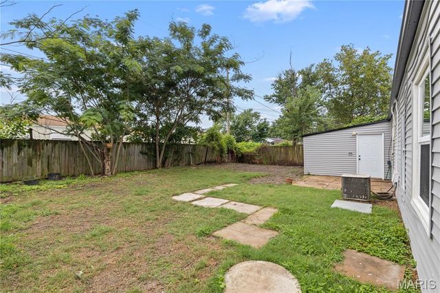 10 Belmont Drive, St Peters, MO 63376