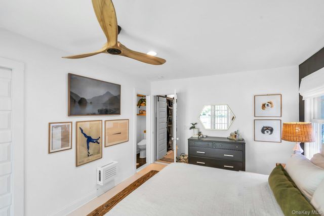 2705 W Creek Avenue, Cutchogue, NY 11935