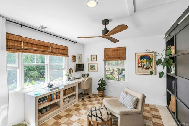 2705 W Creek Avenue, Cutchogue, NY 11935