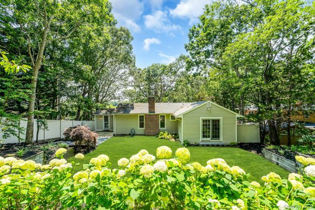 2705 W Creek Avenue, Cutchogue, NY 11935