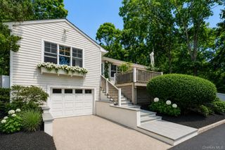 2705 W Creek Avenue, Cutchogue, NY 11935