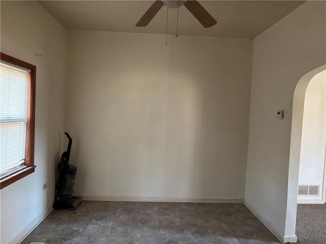 4502 Orchard Road, St Joseph, MO 64506