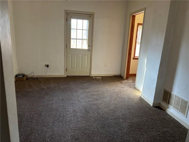 4502 Orchard Road, St Joseph, MO 64506