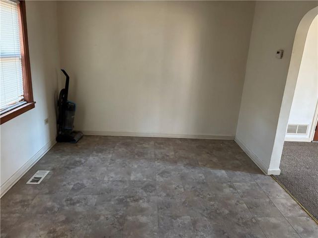 4502 Orchard Road, St Joseph, MO 64506