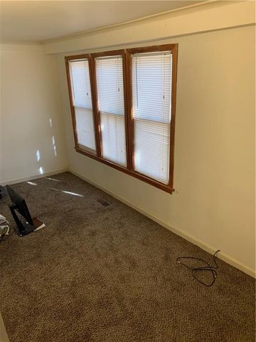 4502 Orchard Road, St Joseph, MO 64506