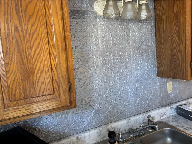 4502 Orchard Road, St Joseph, MO 64506