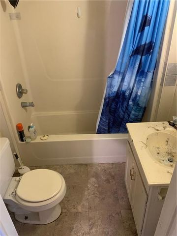 4502 Orchard Road, St Joseph, MO 64506