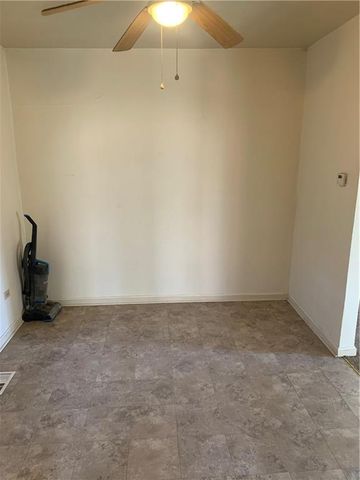 4502 Orchard Road, St Joseph, MO 64506